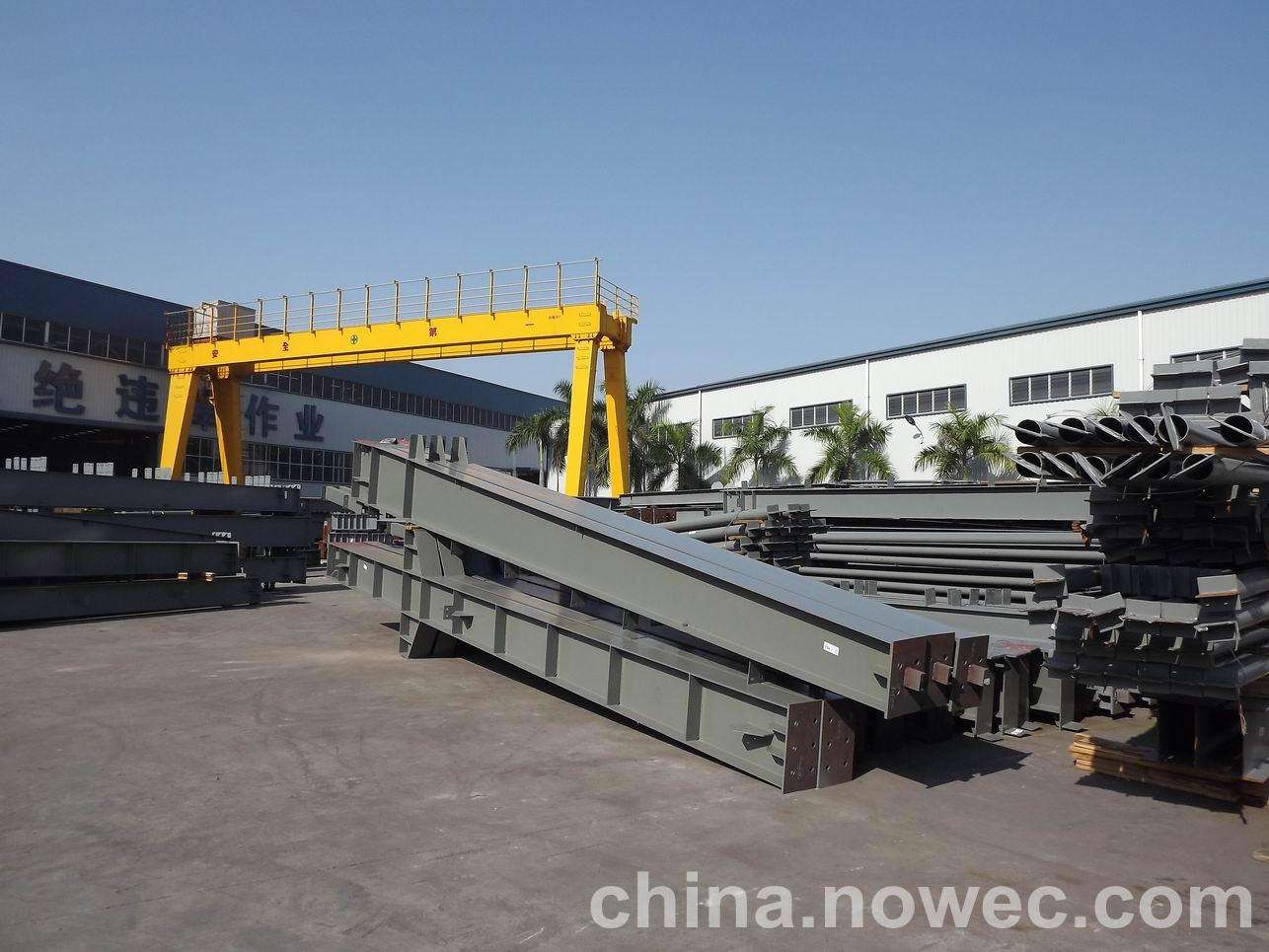 兴平网架工程中的分条(分块)吊装法